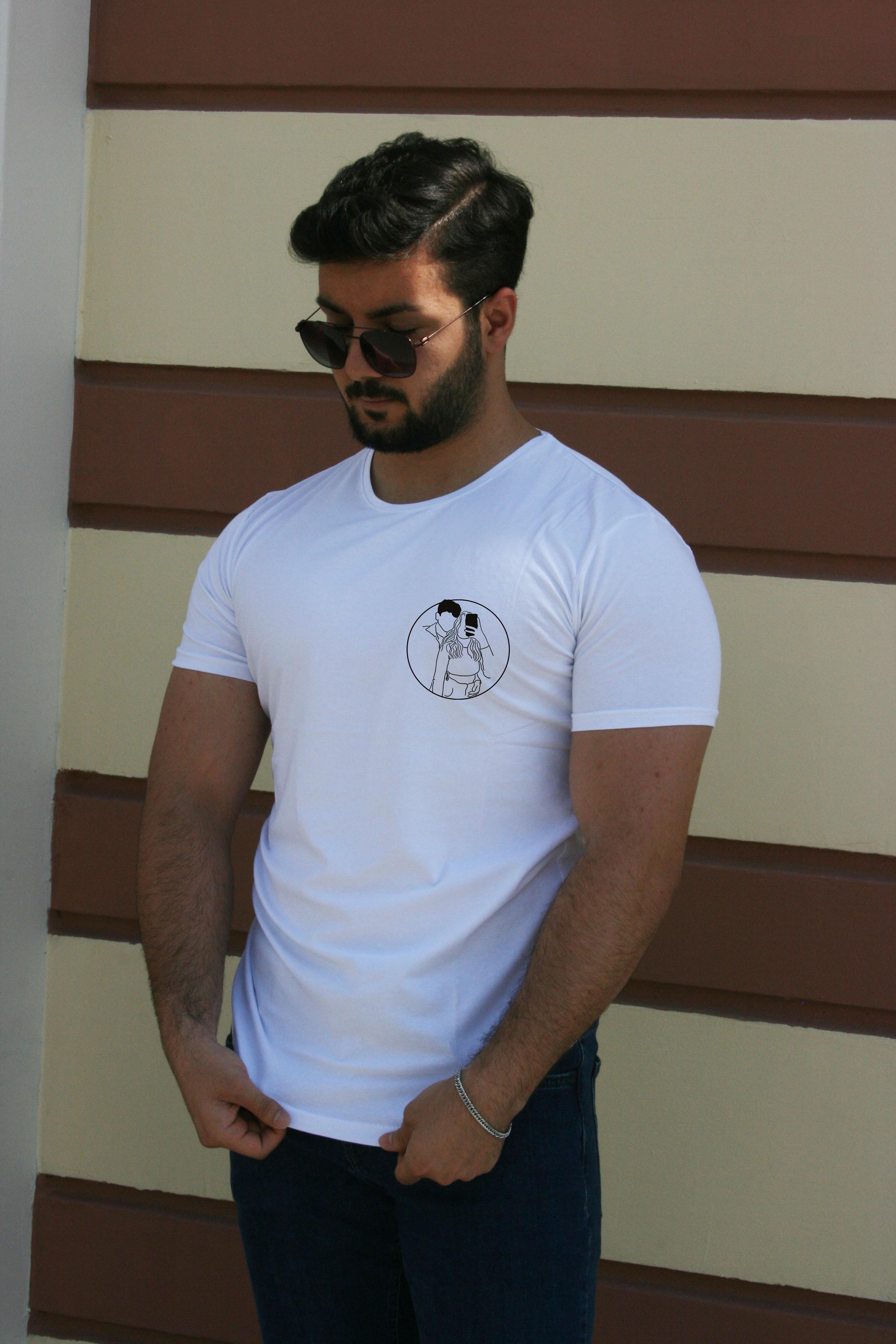 Beyaz- Çizgisel Tshırt
